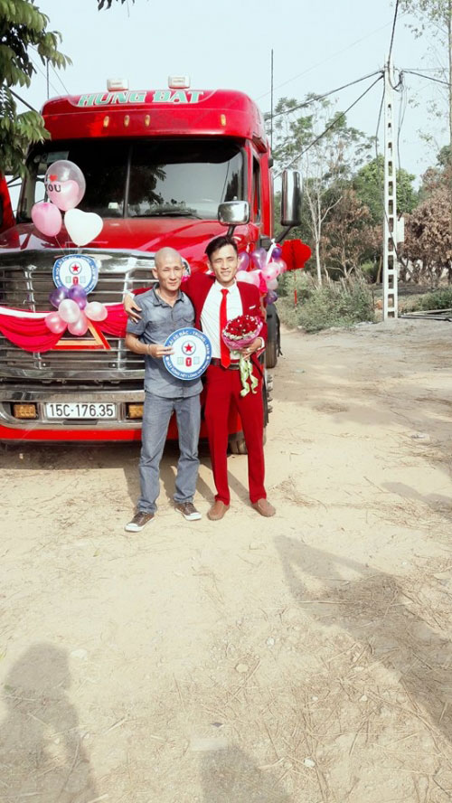 9x Bắc Giang rước dâu “cực chất” bằng xe container - 4
