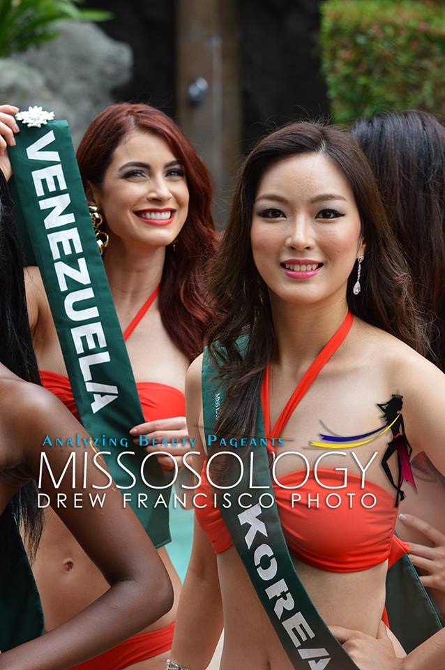  Hoa hậu Hàn Quốc (phải) 