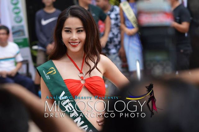  Nam Em - đại diện của Việt Nam tại cuộc thi Hoa hậu Trái đất năm 2016 sở hữu chiều cao 1m73, nặng 50kg và số đo ba vòng là 85-60-90. 