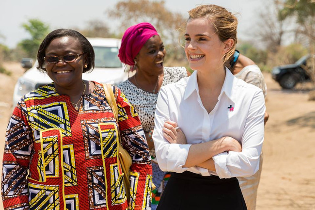 Giữa showbiz thị phi, Emma Watson vẫn đẹp như thiên thần từ ngoại hình đến nhân cách