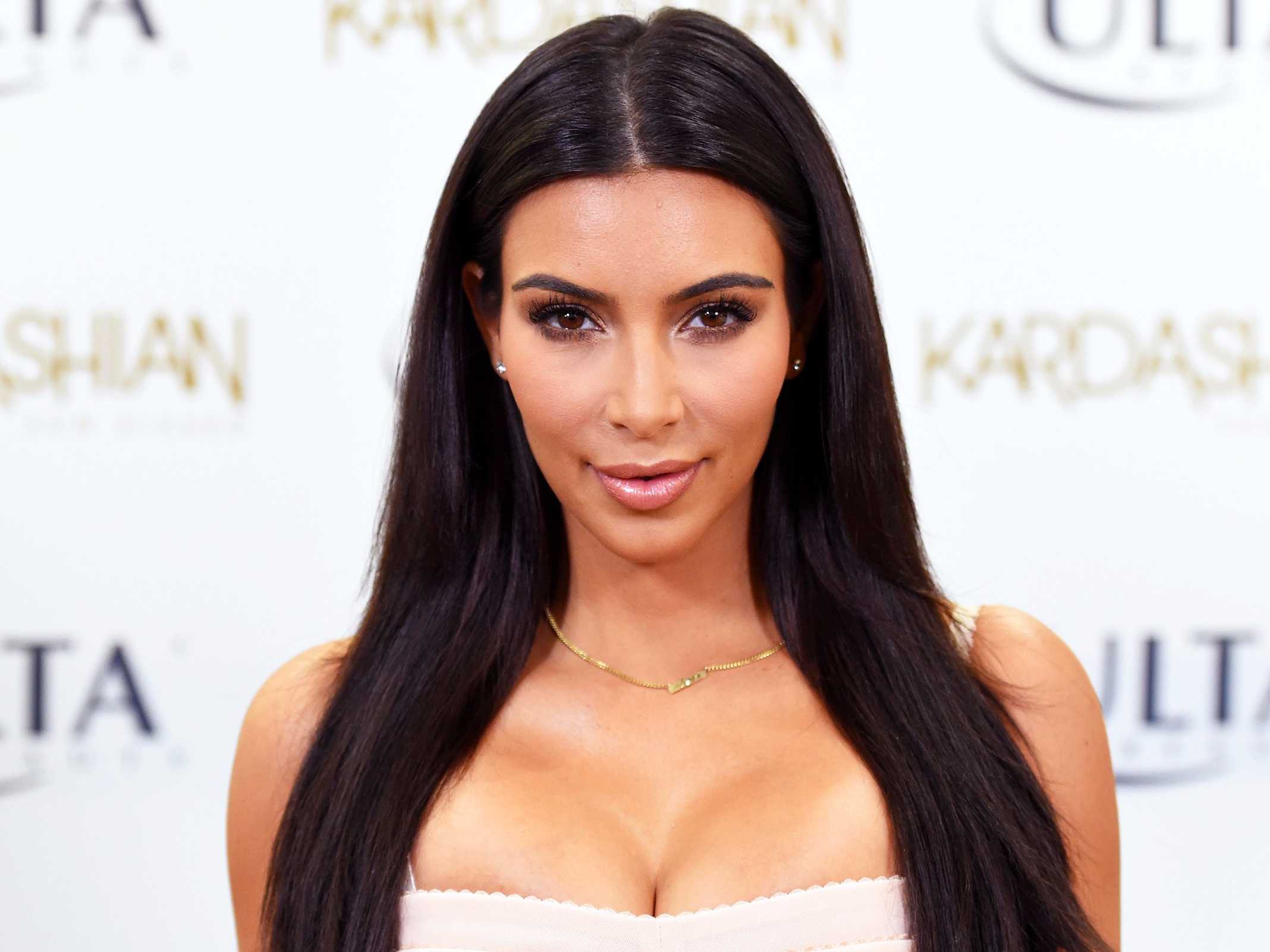 Chỉ vì lén quay clip Kim Kardashian sau vụ cướp, thủ phạm có thể phải ngồi tù 1 năm