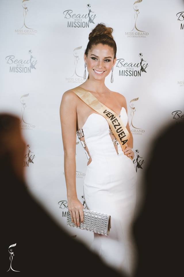  Hoa hậu Venezuela tiếp tục tỏa sáng 
