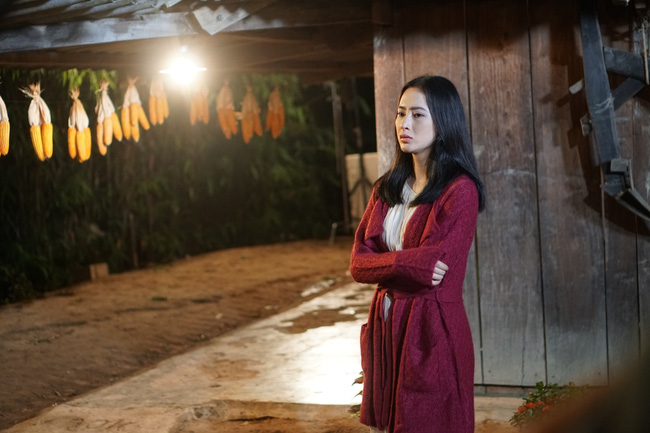 Angela Phương Trinh tiết lộ những cảnh quay trầy da tróc vảy trên cao nguyên - Ảnh 7.