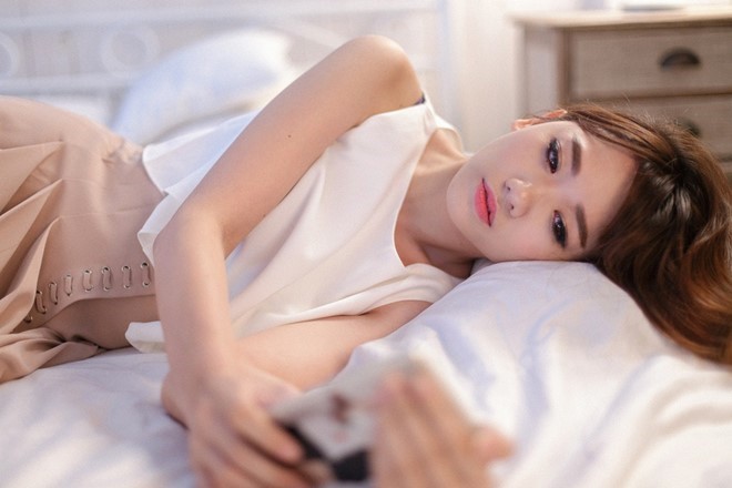 Hari Won khoe vũ điệu sexy trong  Anh cứ đi đi  bản remix