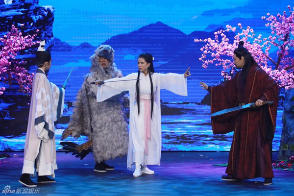 tieu-long-nu-nhuoc-dong-cung-than-dieu-choc-cuoi-khan-gia-6