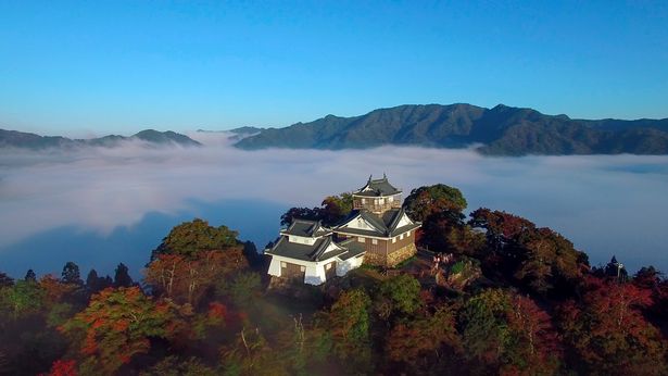 Castle in the Clouds