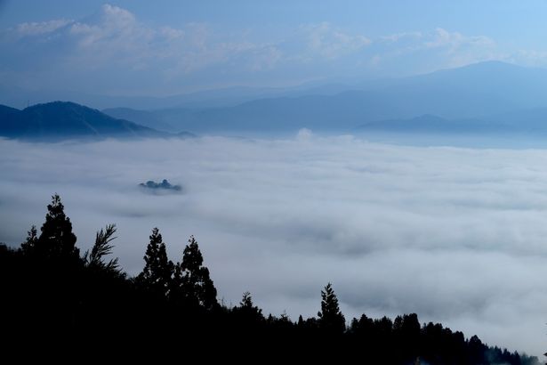 Castle in the Clouds