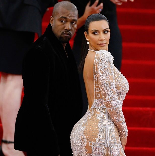  Cuộc hôn nhân 2 năm của Kim Kardashian và Kanye West đang gặp khó khăn? 