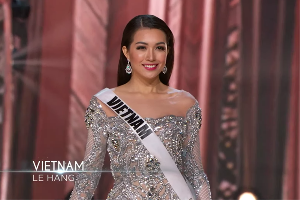 le-hang-chan-sung-rop-khi-trinh-dien-o-ban-ket-miss-universe-6