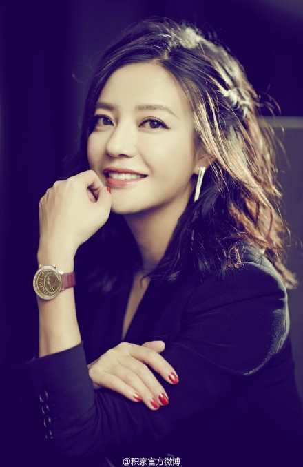  Tiểu Yến Tử  Triệu Vy hiện tại là đạo diễn kiêm diễn viên. Cô cũng lập gia đình và có một cô con gái. 