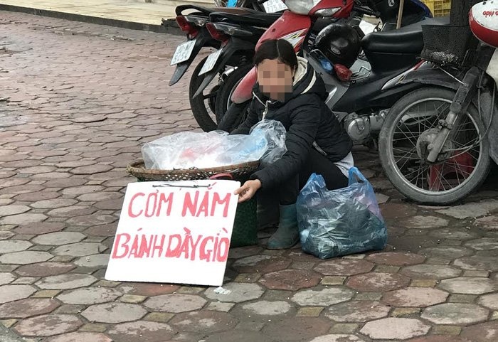 Siêu lợi nhuận ở thúng cơm nắm vỉa hè, lãi gần 50 triệu/tháng