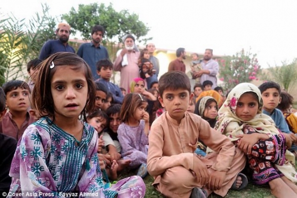 Ông lão Pakistan có 54 con vì...ngày nào cũng “yêu” - 4