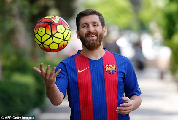 Reza hy vọng sẽ được gặp Messi thực sự trong tương lai