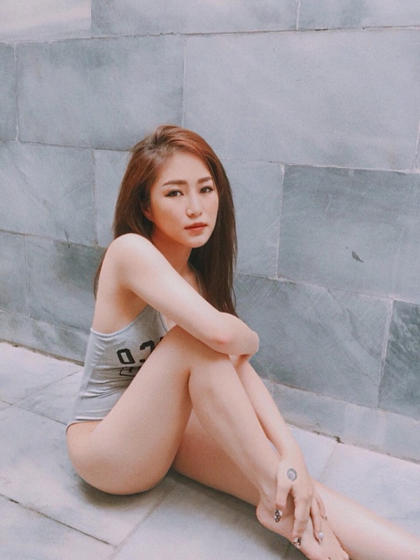 Không chỉ có sao ngoại, sao Việt cũng đang thi nhau diện kiểu áo bơi khoét hông cao sexy hết nấc - Ảnh 11.