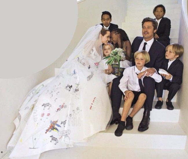 Rộ tin Angelina Jolie - Brad Pitt hủy đơn ly hôn, nối lại tình cũ