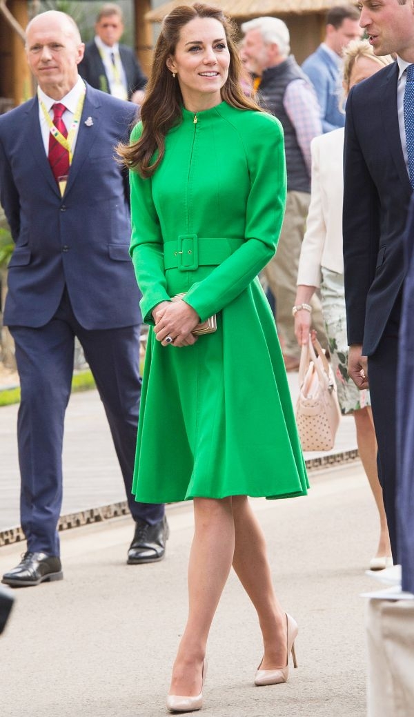 Có cả 1 tủ giày nhưng công nương Kate Middleton vẫn chỉ trung thành với đôi giày này mà thôi - Ảnh 6.
