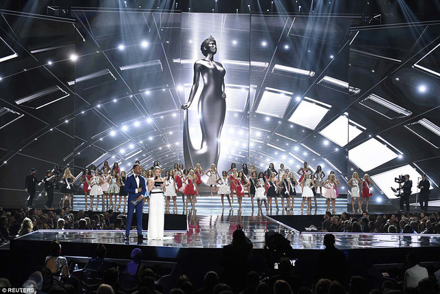 Sân khấu đêm chung kết cuộc thi Hoa hậu Mỹ 2017. 