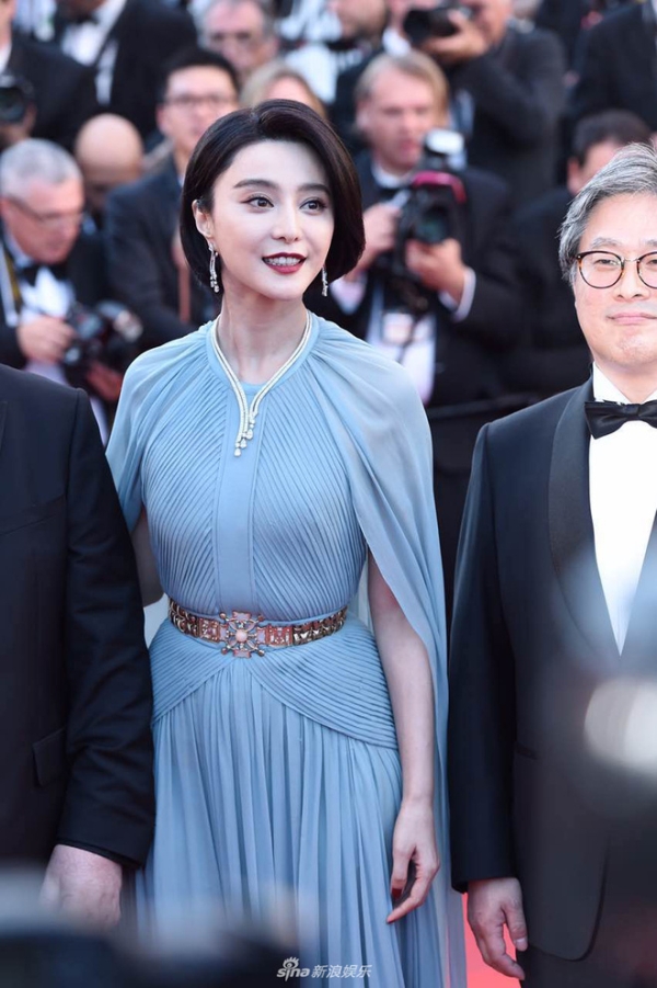 Thảm đỏ LHP Cannes: Phạm Băng Băng lộng lẫy như nữ hoàng, quyết cân dàn mỹ nhân quốc tế - Ảnh 6.