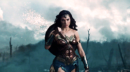 ‘Wonder Woman’ duoc gioi phe binh khen ngoi het loi hinh anh 2