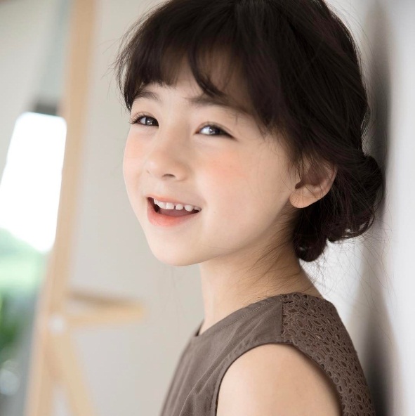 Em gái “xinh nhất xứ Hàn” càng lớn càng đẹp và điệu - Ảnh 15.
