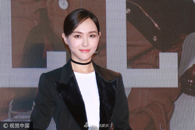 Gương mặt Đường Yên bất ngờ  căng đầy , do tiêm botox hay vì đang mang thai?