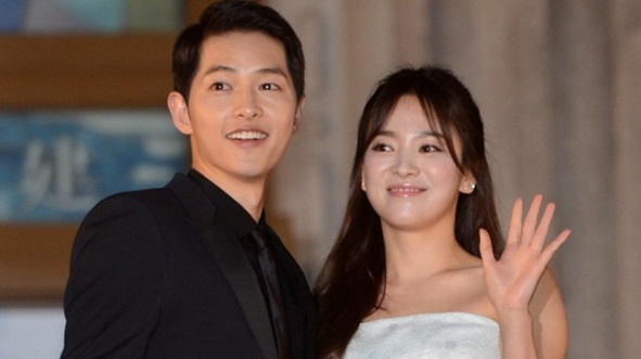 Song Joong Ki và Song Hye Kyo gây sốt khi tuyên bố làm đám cưới vào ngày 31/10  - Ảnh 1.
