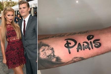 Tháng bảy vừa qua, Chris Zylka đã quyết định xăm tên của cô bạn gái nổi tiếng Paris Hilton lên tay.