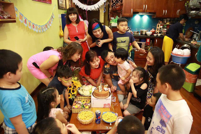 Vượt bão scandal, bà xã Xuân Bắc bất ngờ trẻ trung đến dự sinh nhật con gái Tự Long - Ảnh 6.