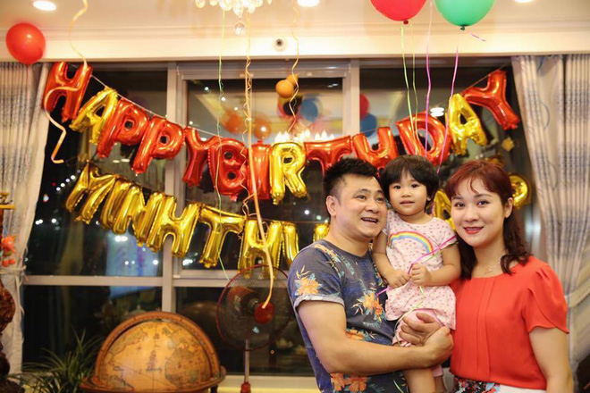 Vượt bão scandal, bà xã Xuân Bắc bất ngờ trẻ trung đến dự sinh nhật con gái Tự Long - Ảnh 4.