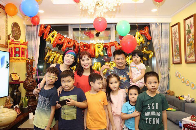 Vượt bão scandal, bà xã Xuân Bắc bất ngờ trẻ trung đến dự sinh nhật con gái Tự Long - Ảnh 2.