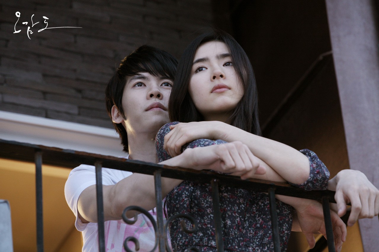 Chuyện đó có ai ngờ: Song Joong Ki là người tình màn ảnh của nữ thần mặt đơ Shin Se Kyung - Ảnh 6.