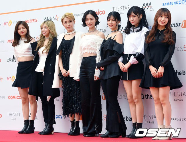 Asia Artist Awards bê cả showbiz lên thảm đỏ: Yoona, Suzy lép vế trước Park Min Young, dàn idol lộng lẫy đổ bộ - Ảnh 64.