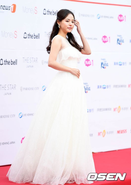 Asia Artist Awards bê cả showbiz lên thảm đỏ: Yoona, Suzy lép vế trước Park Min Young, dàn idol lộng lẫy đổ bộ - Ảnh 20.