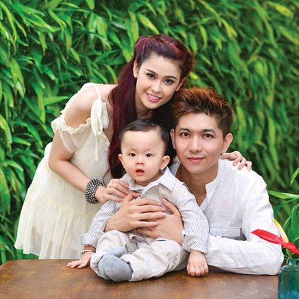 Vợ chồng Trương Quỳnh Anh - Tim và con trai