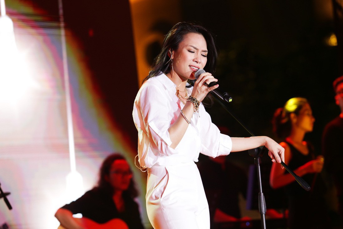 Những lần ca sĩ bị tố hét giá cát-xê gây nhiều tranh cãi của làng nhạc Việt - Ảnh 2.