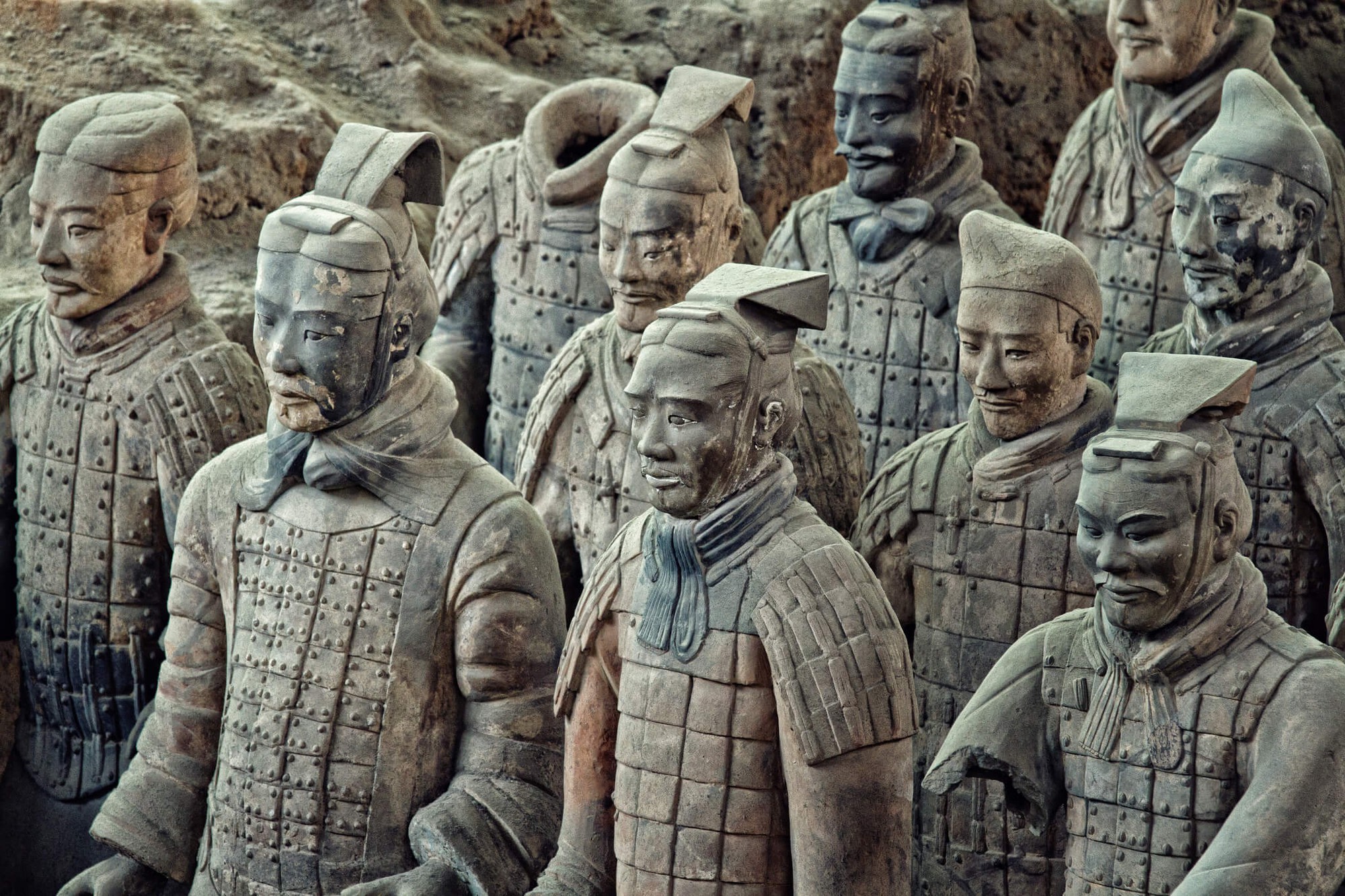 Bí ẩn số vũ khí kỳ lạ bên trong lăng mộ Tần Thủy Hoàng - ngàn năm vẫn sắc bén