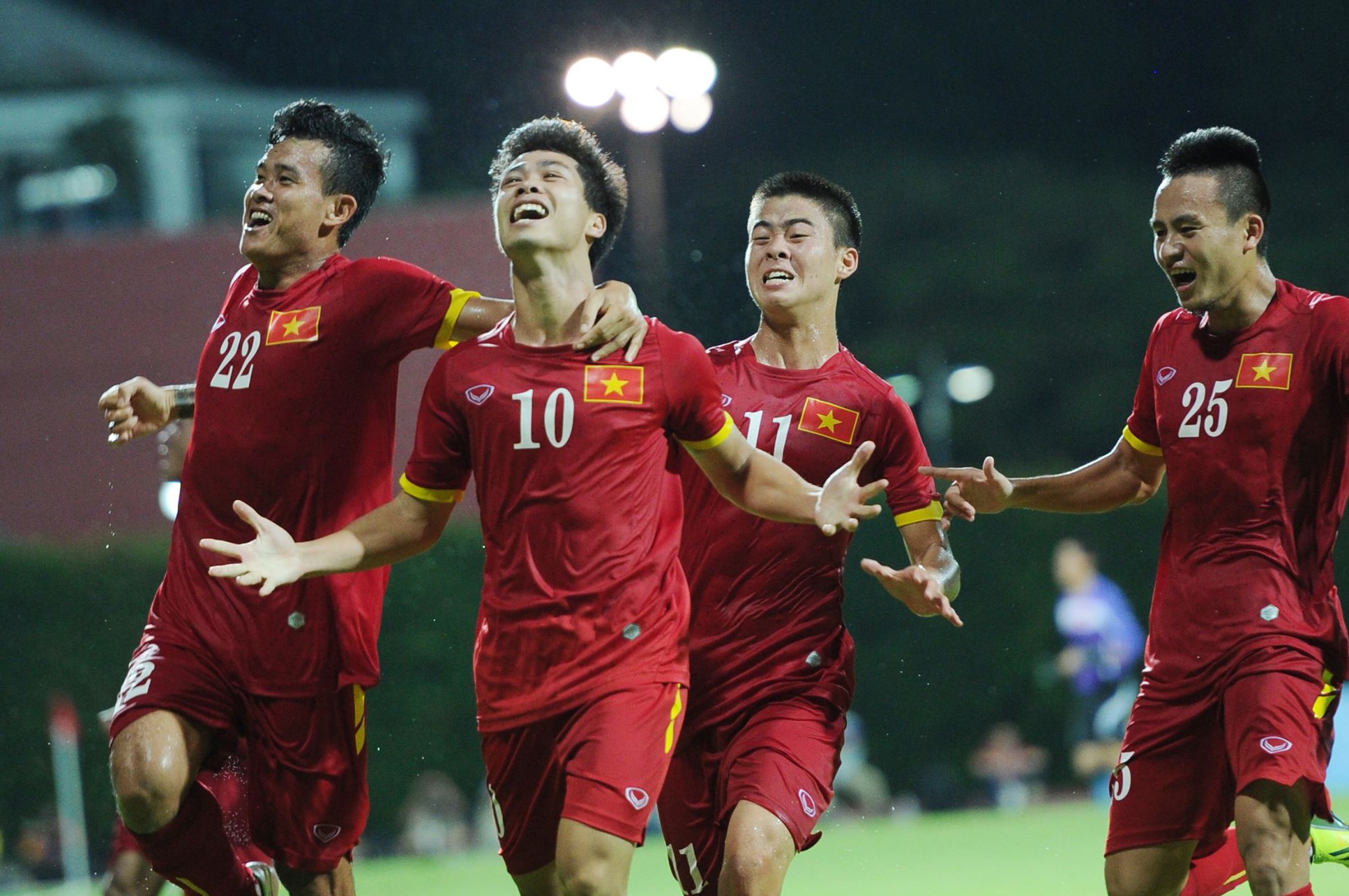 Điều gì khiến cho nhiều người quên ăn quên ngủ để xem trận bán kết U23 Việt Nam chiều nay - Ảnh 1.