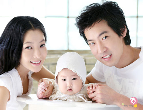 “Đệ nhất mỹ nhân Hàn”Kim Hee Sun: 10 năm hôn nhân viên mãn và chuyện từng muốn bỏ xứ ra đi vì con - Ảnh 11.
