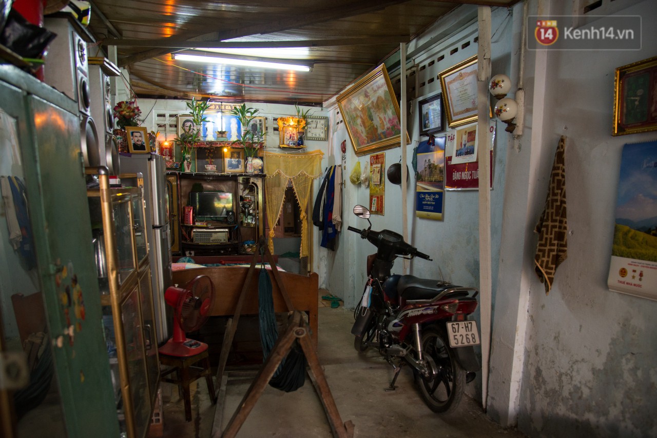 Về thăm ngôi nhà xuống cấp của gia đình thủ môn U23 Việt Nam: Mẹ ung thư, cha mất khả năng lao động - Ảnh 2.