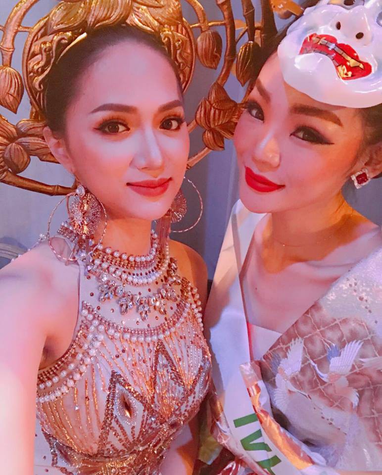 Diện trang phục dân tộc 55 kg, Hương Giang xuất hiện nổi bật ở vị trí trung tâm trong clip quảng bá của Hoa hậu Chuyển giới - Ảnh 6.