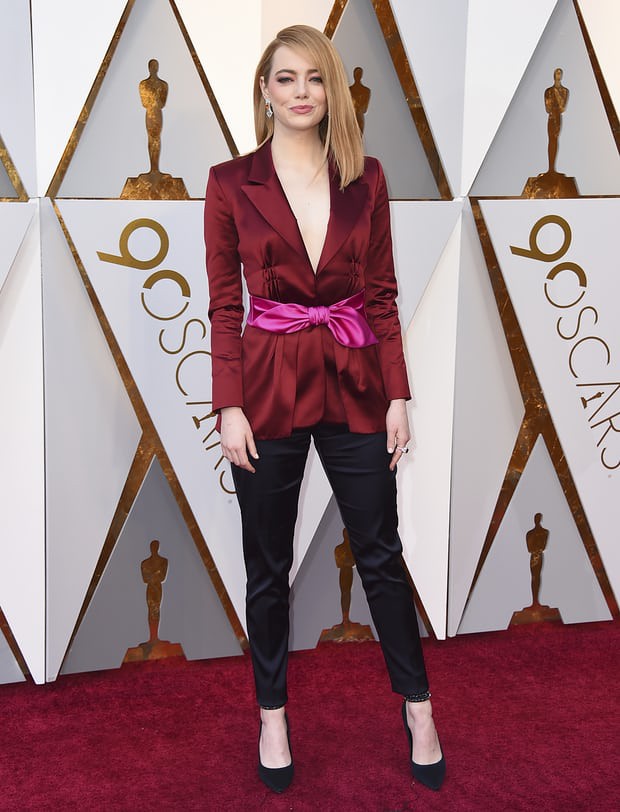 Không hổ danh là nữ thần thảm đỏ, mỹ nhân La La Land Emma Stone diện quần áo giản đơn vẫn thần thái xuất sắc - Ảnh 3.