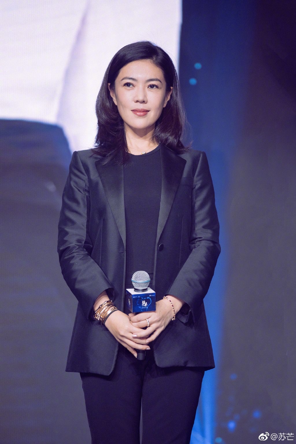 Cbiz choáng vì lá đơn từ chức của người phụ nữ quyền lực khiến Song Joong Ki, Phạm Băng Băng phải kiêng nể - Ảnh 3.