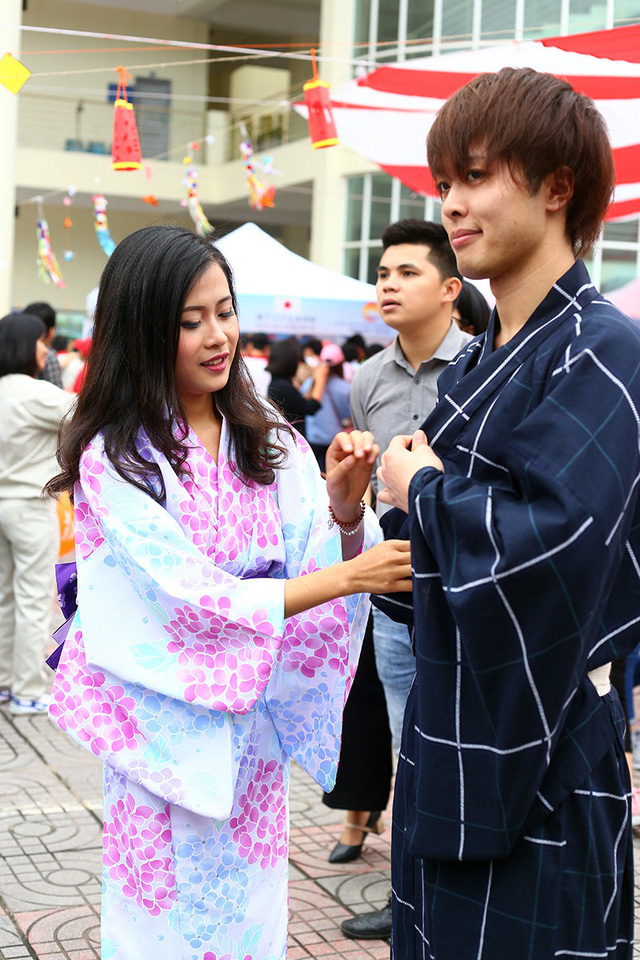 Trang phục cosplay và kimono luôn là điểm nhấn của các lễ hội Nhật Bản