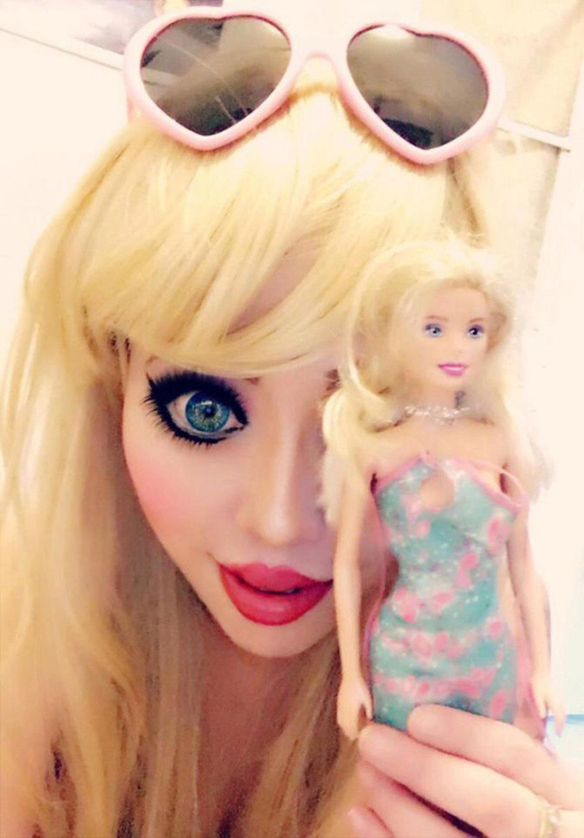 Ophelia vốn hâm mộ búp bê Barbie từ khi còn rất nhỏ