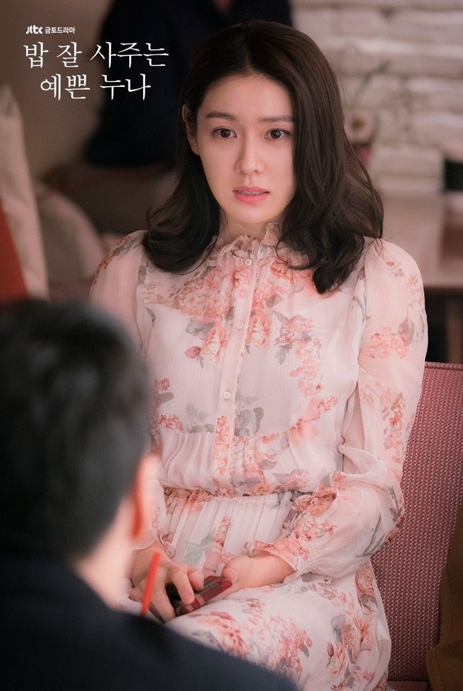 Cơn sốt của chiếc váy hoa quốc dân: Đến cả Song Hye Kyo cũng chọn mặc để đóng quảng cáo đây này! - Ảnh 5.