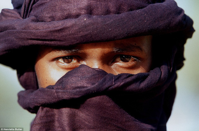 Đàn ông Tuareg phải bịt mặt còn phụ nữ thì không