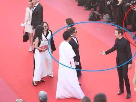 Chỉ vì lý do không ngờ, Quốc bảo làng nhạc Trung Hoa bị nhân viên Cannes đuổi 2 lần tại thảm đỏ - Ảnh 5.
