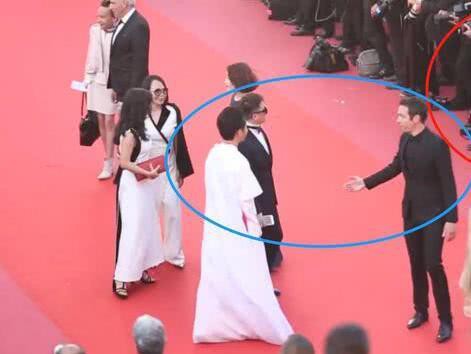 Chỉ vì lý do không ngờ, Quốc bảo làng nhạc Trung Hoa bị nhân viên Cannes đuổi 2 lần tại thảm đỏ - Ảnh 3.