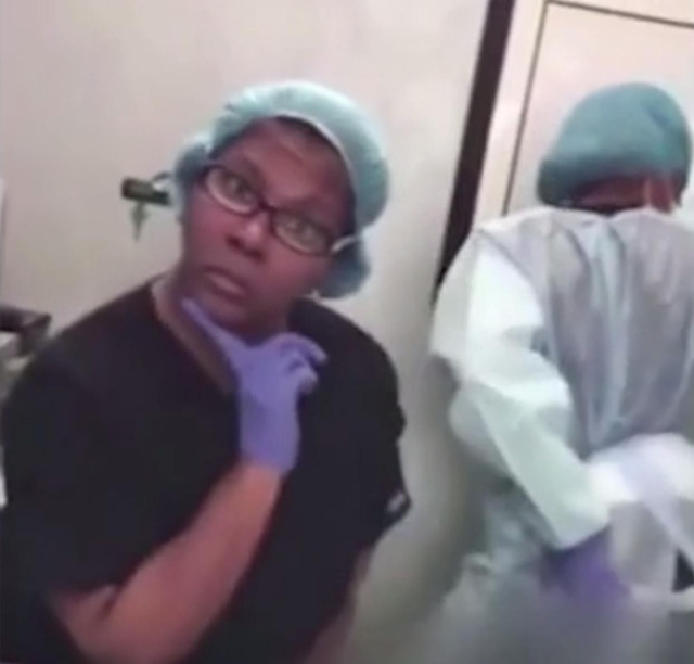 Bệnh nhân rơi vào tình trạng nguy kịch vì bác sĩ múa hát trong khi phẫu thuật