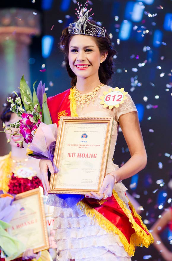 Người đẹp từng vượt mặt Phạm Hương đăng quang Nữ hoàng trang sức 2013 bị tố bùng tiền khi mua quần áo online - Ảnh 3.